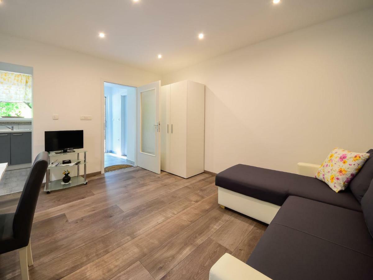 Apartment Sandra By Interhome Matulji Bagian luar foto