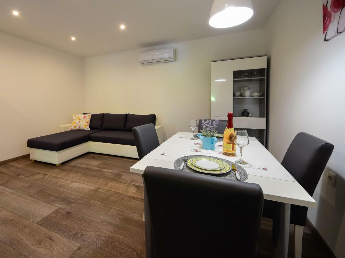 Apartment Sandra By Interhome Matulji Bagian luar foto